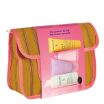 Caudalie Coffret Essenciais de Verão Mousse de Limpeza 50ml + Gel 15ml + Protetor Solar 20ml + Gel de Duche 30ml + Oferta de Bolsa